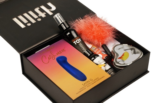 [A&L-2654] Lesbian Pleasure Box – Luxury G-Spot Vibrator, Edible Massage Essentials, Tickler, Nipple Nibbler & Lube – Women’s Sensual Wellness Gift Set