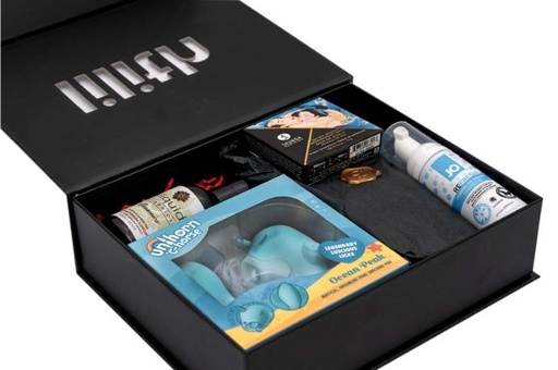 [A&L-2666] Mermaid “Siren’s Call” Box – Luxury Ocean-Themed Intimacy Kit with Unihorn C-Horse Vibrator, Mermaid Lingerie, Natural Oceanics Lube & Bath Crystals – Fantasy Roleplay Pleasure Set